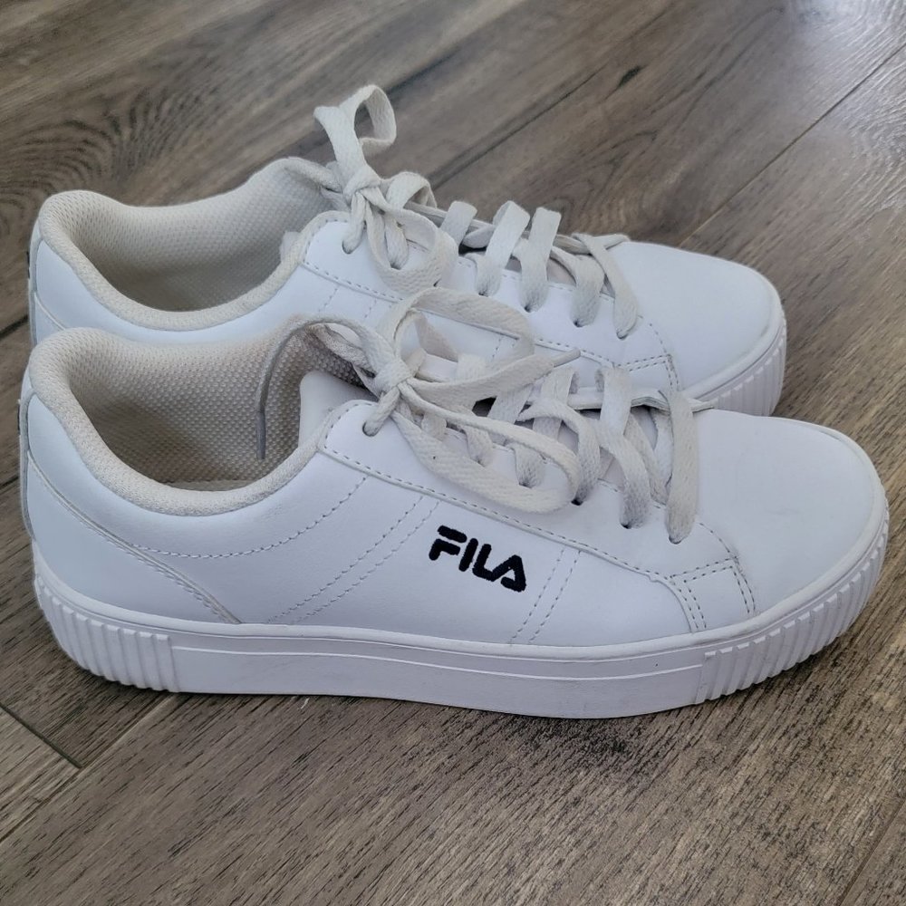 FILA women sneakers size 6